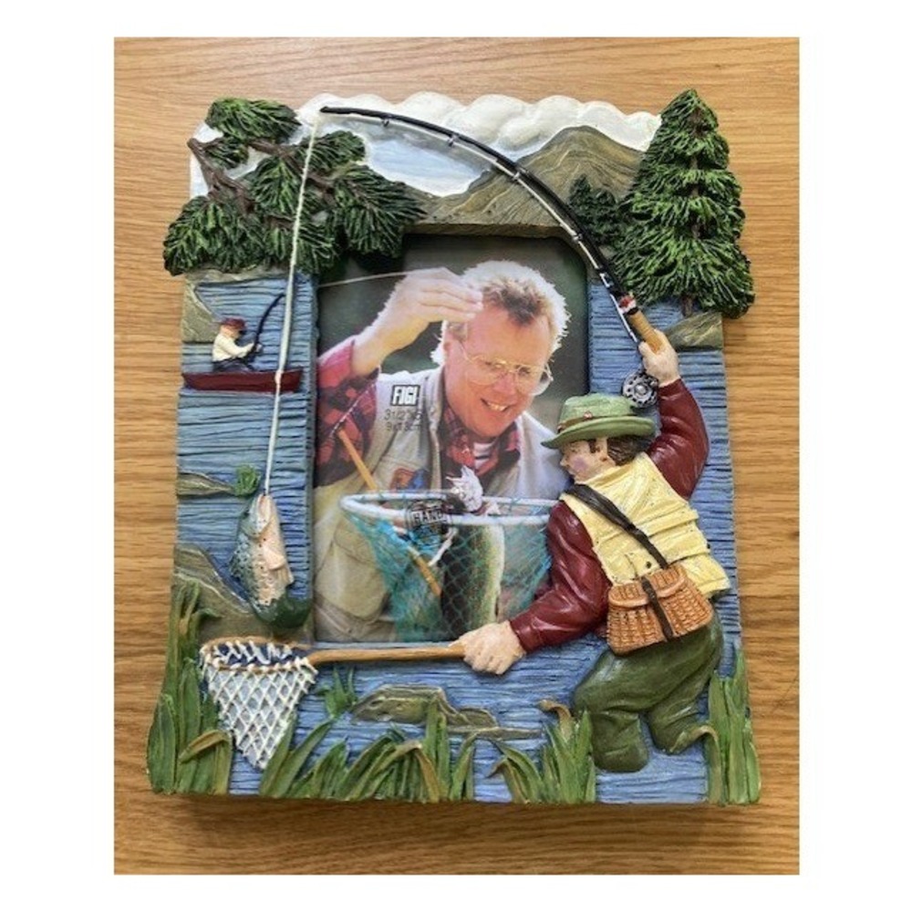 FIGI Great Catch Picture Frame 3.5x5 Lake Cabin Decor New 3D Fishing Resin 1996